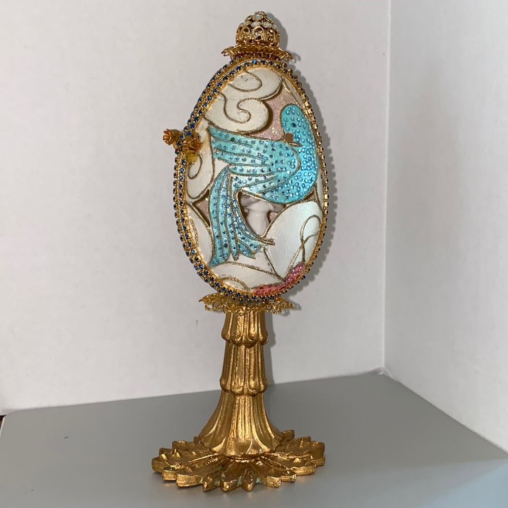 Vintage Real Goose Egg Hand carved and decorated